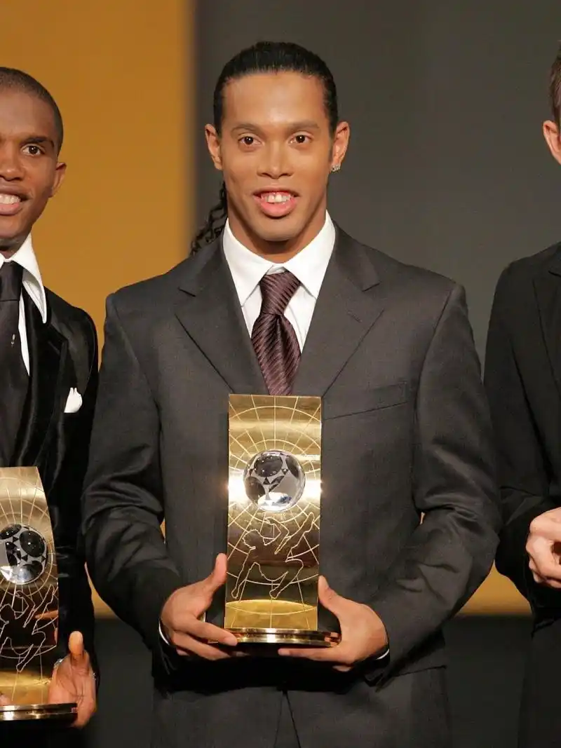 例如餐饮和 例如餐饮和